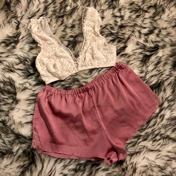 Victoria's Secret Other - Lingerie Sets ✨⭐️♥️♻️🫢